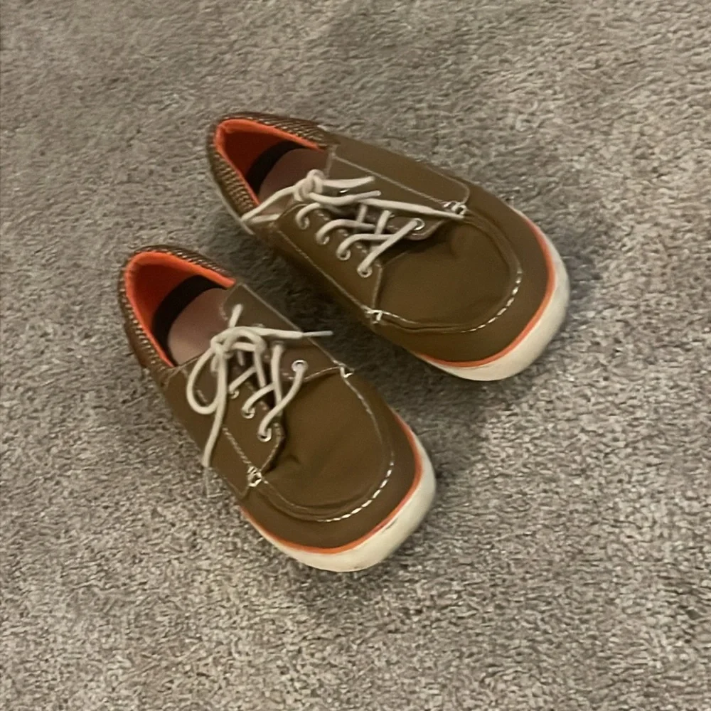 Bass Pro Shops Tan Boat Shoes Comfortable Lace-Up Design size 10